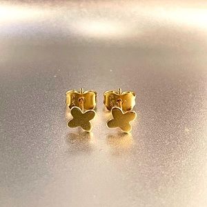 14K Yellow Gold Floral-Inspired Design Stud Earrings